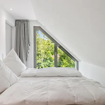 2 Bedroom Awesome In Tossens * Stick